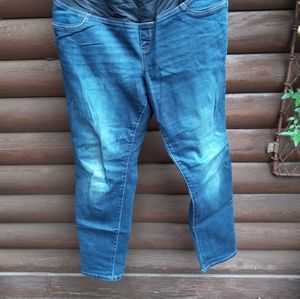 Isabel  maternity jeans. 12/31R